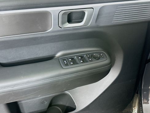 Used 2025 Hyundai Santa Fe SEL AWD/4WD image 15