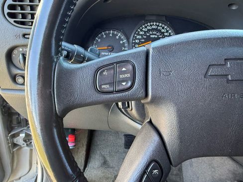 Used 2004 Chevrolet TrailBlazer LT w/ LT Preferred Equipment Group image 20