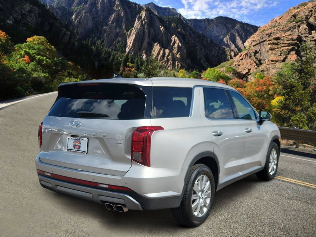 Used 2025 Hyundai Palisade SEL AWD/4WD image 3