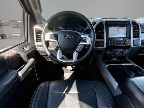 Used 2019 Ford F350 Lariat w/ Lariat Ultimate Package AWD/4WD image 9