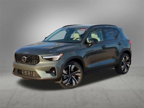 New 2026 Volvo XC40 B5 Plus w/ Protection Package Premier image 1
