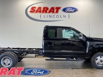 New 2025 Ford F350 XL w/ XL Chrome Package