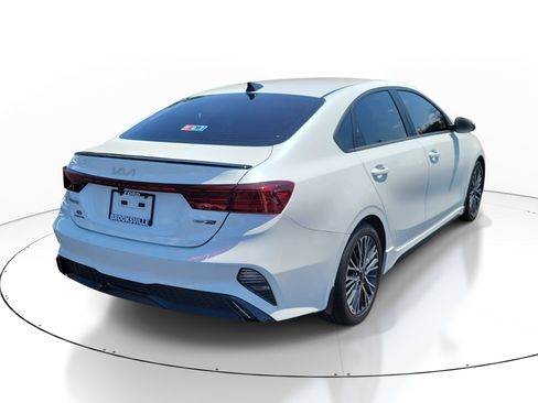 Used 2022 Kia Forte GT-Line w/ GT-Line Premium Package FWD image 6