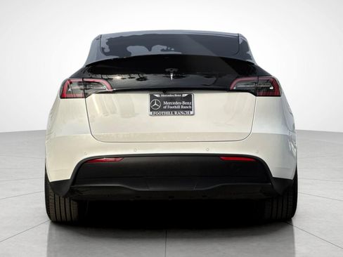 Used 2022 Tesla Model Y Performance image 9