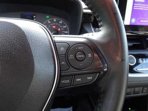 Used 2024 Toyota Corolla Cross SE image 23