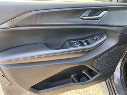 Used 2023 Jeep Grand Cherokee L Laredo w/ Luxury Tech Group I image 18