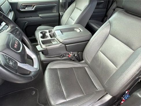 Used 2024 GMC Sierra 1500 SLT image 19