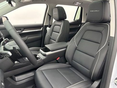 New 2026 GMC Terrain Denali AWD/4WD image 17
