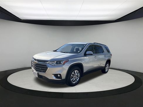 Used 2019 Chevrolet Traverse LT FWD image 1