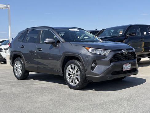 Certified 2019 Toyota RAV4 XLE Premium w/ Carpet Mat Package FWD image 2