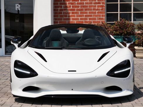 New 2026 McLaren 750S Spider image 2