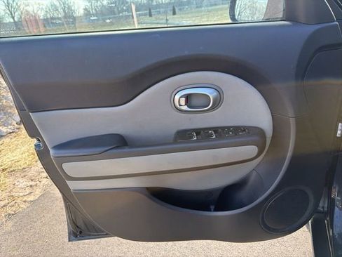 Used 2019 Kia Soul image 14