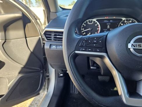 Used 2021 Nissan Altima 2.5 SV image 22