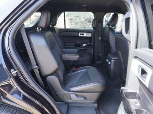 Certified 2023 Ford Explorer ST-Line w/ Class IV Trailer Tow Package RWD image 23