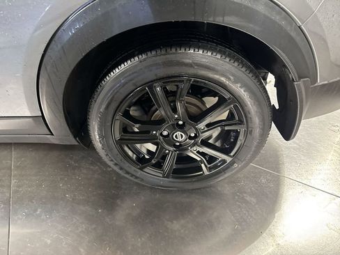 Used 2020 Nissan Kicks SR image 12