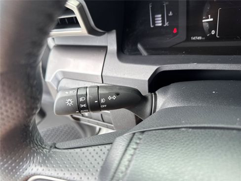 Used 2025 Toyota 4Runner SR5 RWD image 21