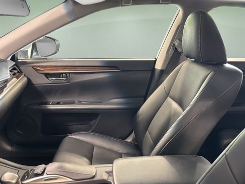 Used 2016 Lexus ES 350 w/ Navigation System Package FWD image 13