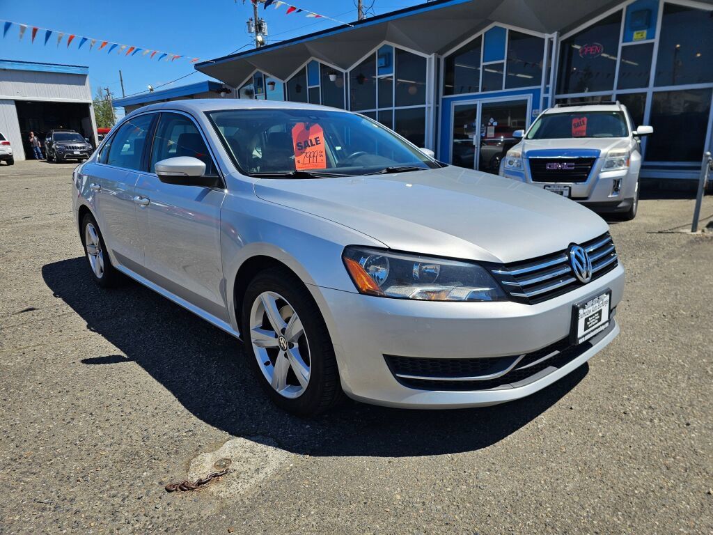 Used 2014 Volkswagen Passat 1.8T SE FWD image 1