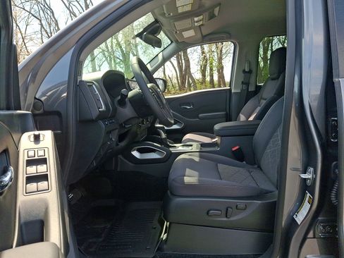 New 2026 Nissan Frontier SV AWD/4WD image 7