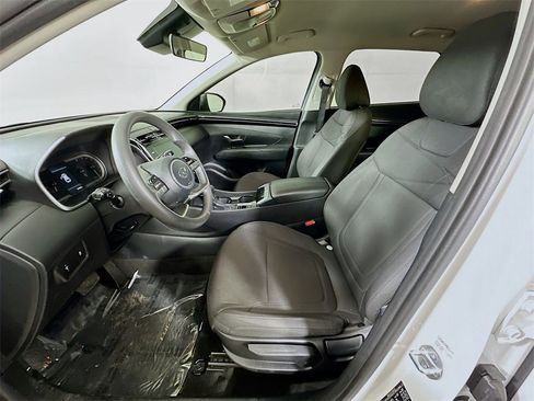 Used 2024 Hyundai Tucson SE image 14