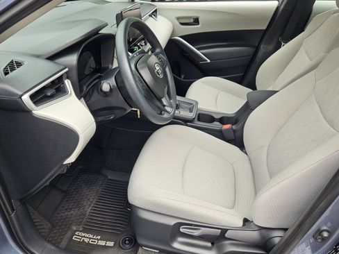 Certified 2026 Toyota Corolla Cross L FWD image 13