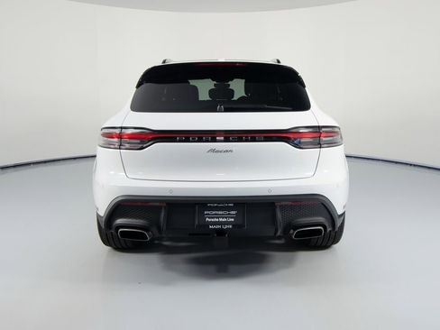 New 2026 Porsche Macan image 9