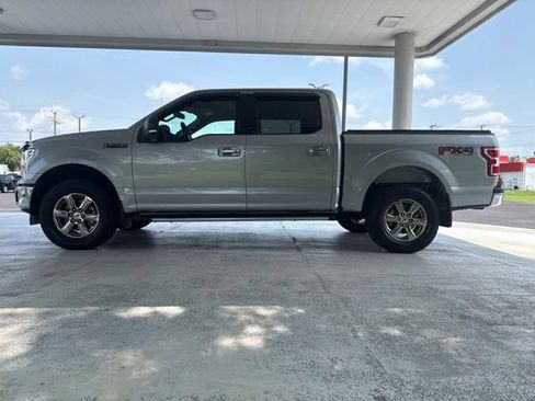 Used 2020 Ford F150 XLT w/ Equipment Group 302A Luxury AWD/4WD image 12