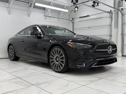 Used 2025 Mercedes-Benz CLE 450 4MATIC Coupe image 10