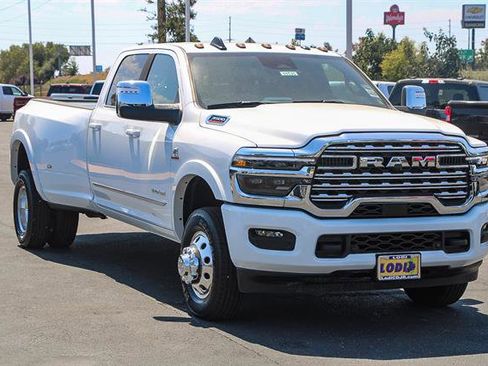 New 2025 RAM 3500 Limited image 5
