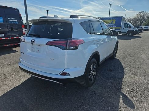 Used 2017 Toyota RAV4 XLE image 8
