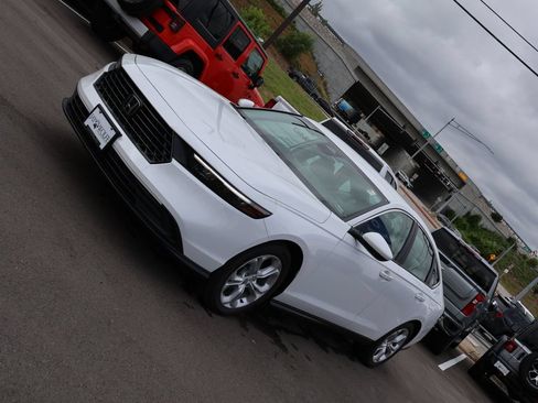Certified 2024 Honda Accord LX image 3