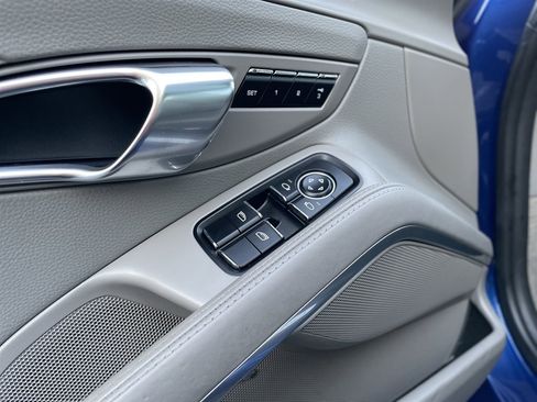 Used 2013 Porsche 911 Carrera S image 34