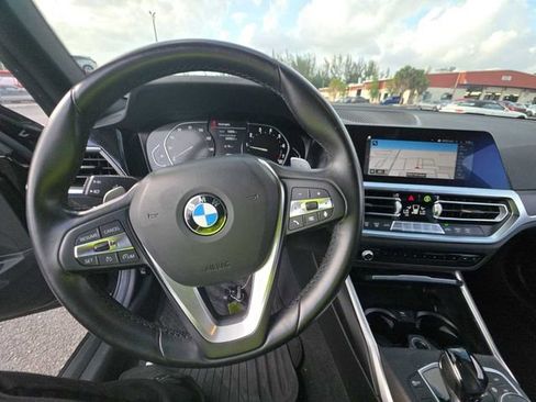 Used 2021 BMW 330i Sedan w/ Driving Assistance Package RWD image 9