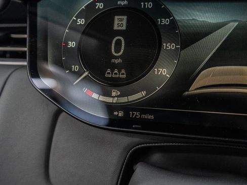 Used 2022 Land Rover Range Rover Long Wheelbase First Edition image 87