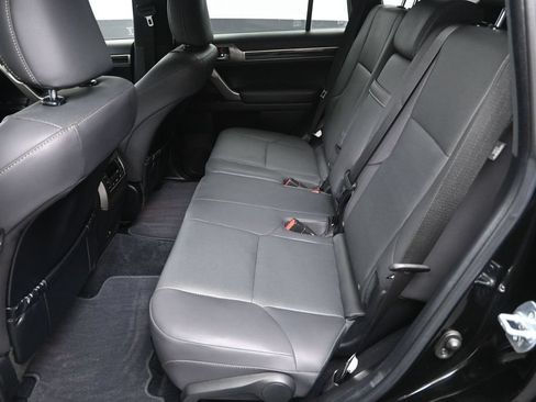 Used 2021 Lexus GX 460 Premium w/ Premium Package AWD/4WD image 31