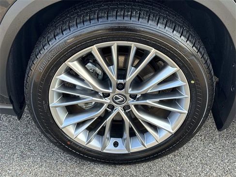 Certified 2025 Lexus NX 350 AWD w/ Luxury Package image 9