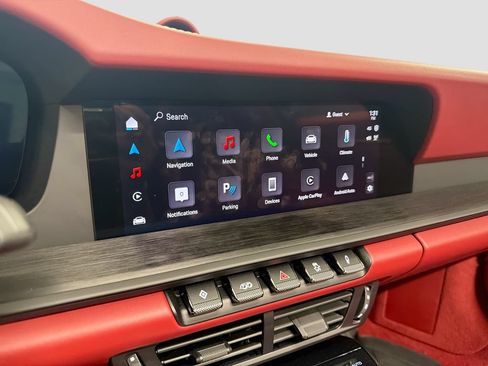 Certified 2025 Porsche 911 Targa 4 GTS AWD/4WD image 16