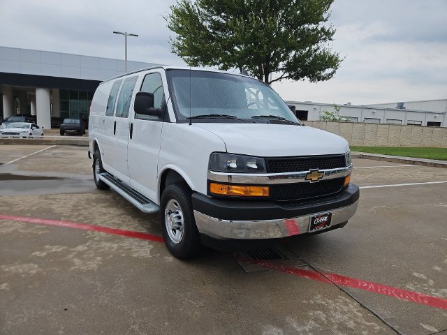 Used 2025 Chevrolet Express 2500 w/ Driver Convenience Package RWD image 1
