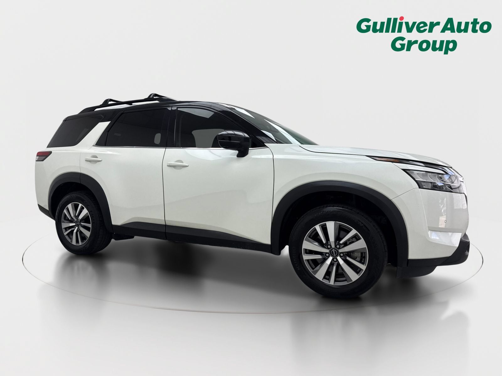 Used 2023 Nissan Pathfinder SL FWD image 12