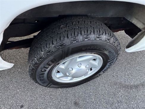 Used 2011 Ford E-350 and Econoline 350 Super Duty w/ PWR Group image 32