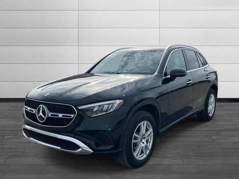 Certified 2025 Mercedes-Benz GLC 300 4MATIC image 6