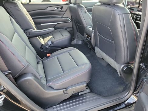 Used 2026 Chevrolet Traverse Z71 AWD/4WD image 15