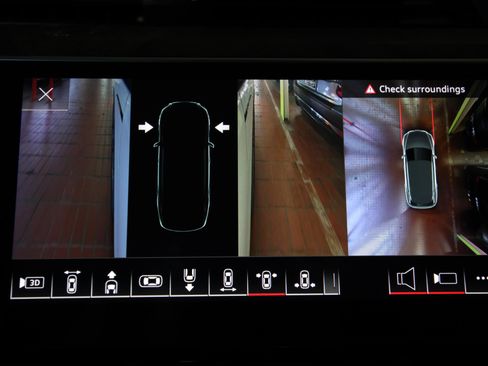 Used 2021 Audi e-tron Premium w/ Convenience Plus Package image 23