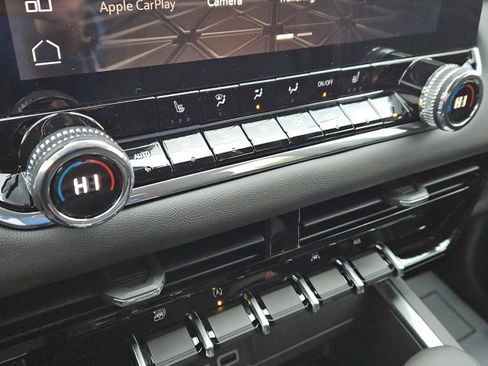 New 2026 GMC Canyon Elevation w/ Convenience Package image 35