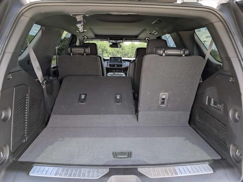 Used 2023 Chevrolet Tahoe RST w/ Luxury Package RWD image 11