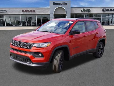 New 2025 Jeep Compass Latitude w/ Sun & Sound Group image 7