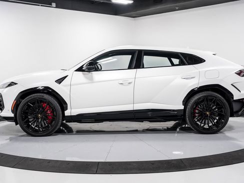Used 2025 Lamborghini Urus SE image 6