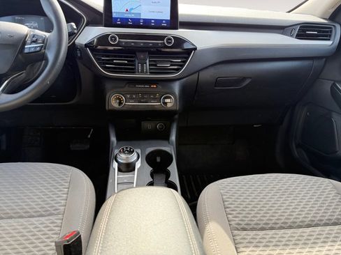 Used 2020 Ford Escape SE image 15