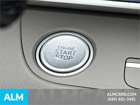 Used 2025 Hyundai Elantra SEL FWD image 37