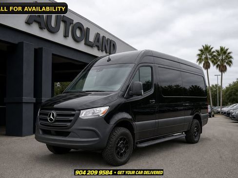 Used 2019 Mercedes-Benz Sprinter 144 Cargo image 1